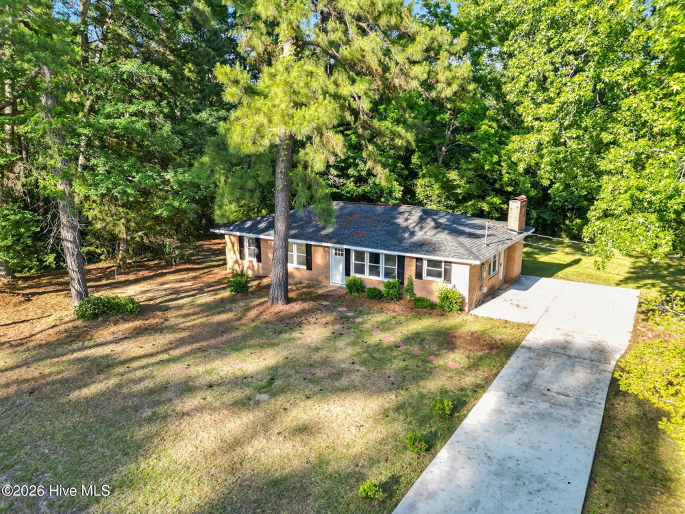 146 Forest Drive W Whiteville, NC 28472