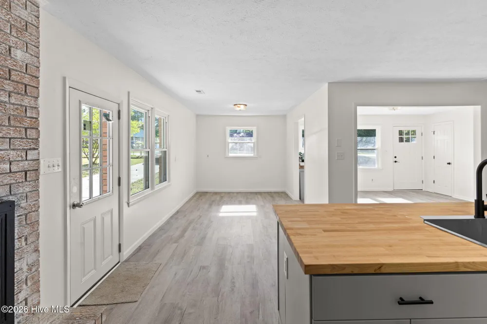 146 Forest Drive W Whiteville, NC 28472