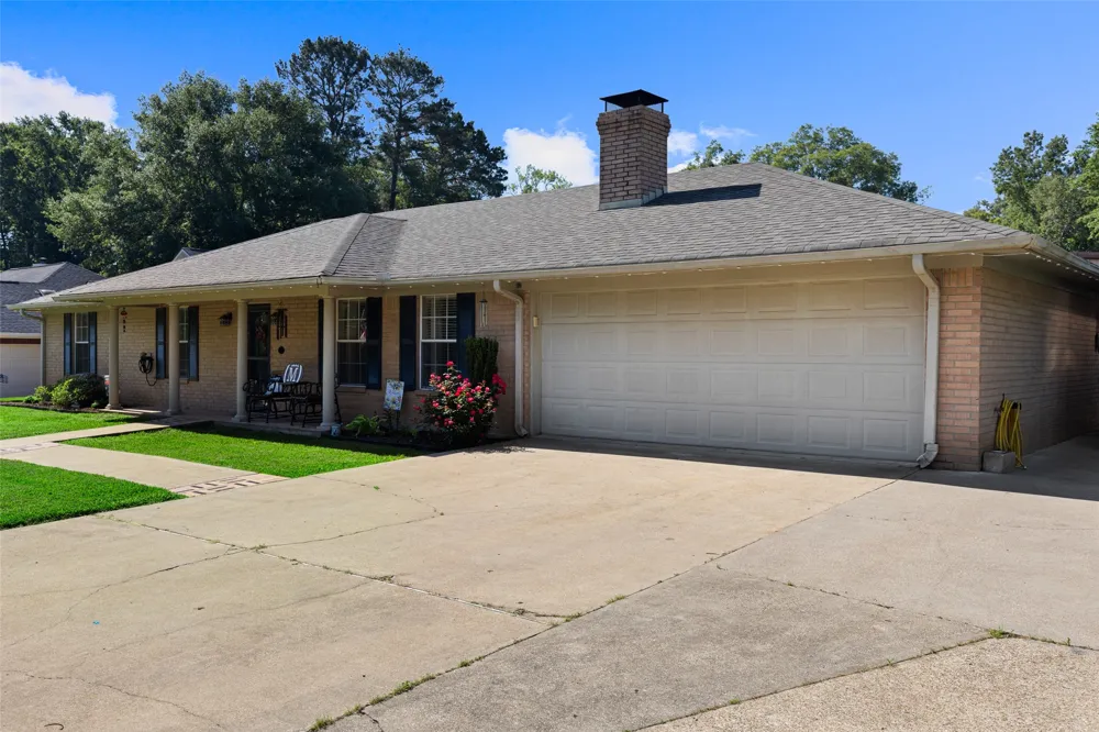 1230 san salvador Drive Longview, TX 75602