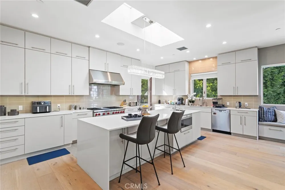 15641 Meadowgate Encino, CA 91436