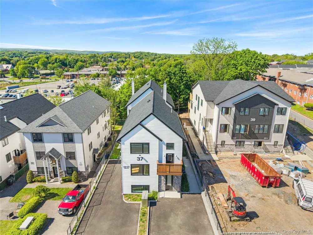 37 Ewing Avenue #201 Spring Valley, NY 10977
