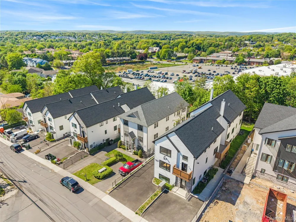 37 Ewing Avenue #201 Spring Valley, NY 10977