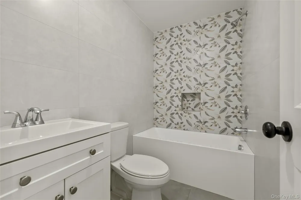 37 Ewing Avenue #201 Spring Valley, NY 10977