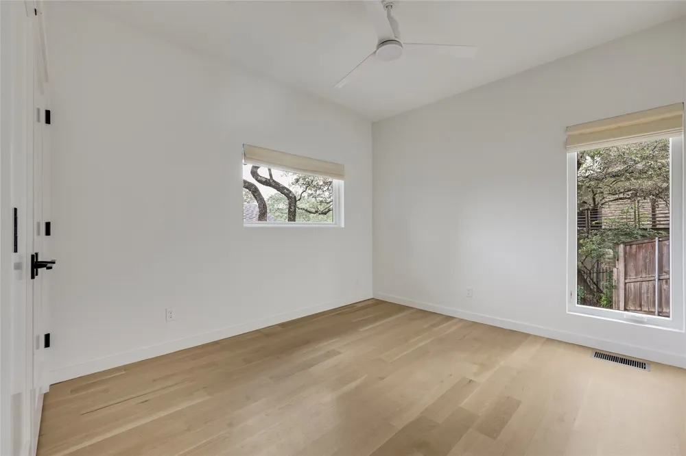 5801 Valley Circle Austin, TX 78731