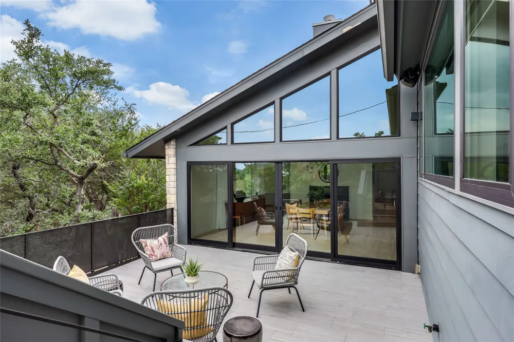 5801 Valley Circle Austin, TX 78731