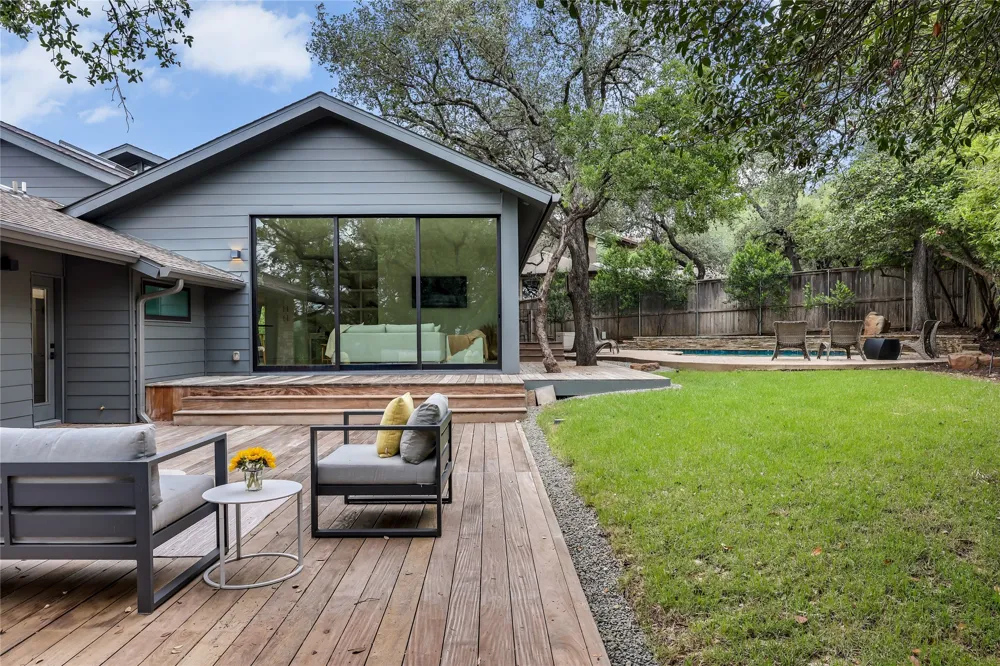 5801 Valley Circle Austin, TX 78731