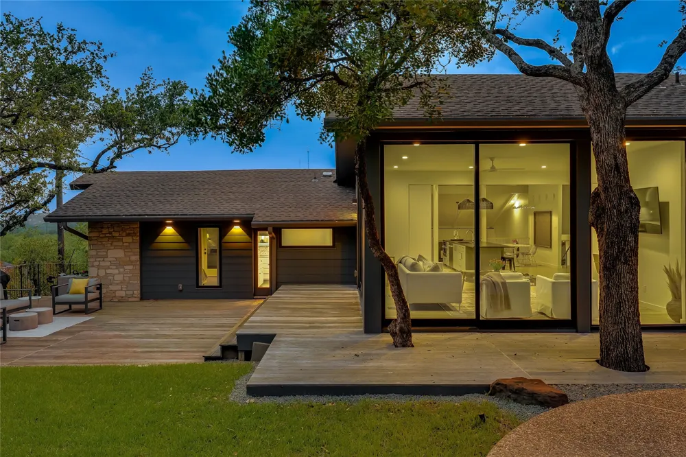 5801 Valley Circle Austin, TX 78731