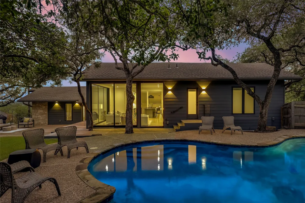 5801 Valley Circle Austin, TX 78731