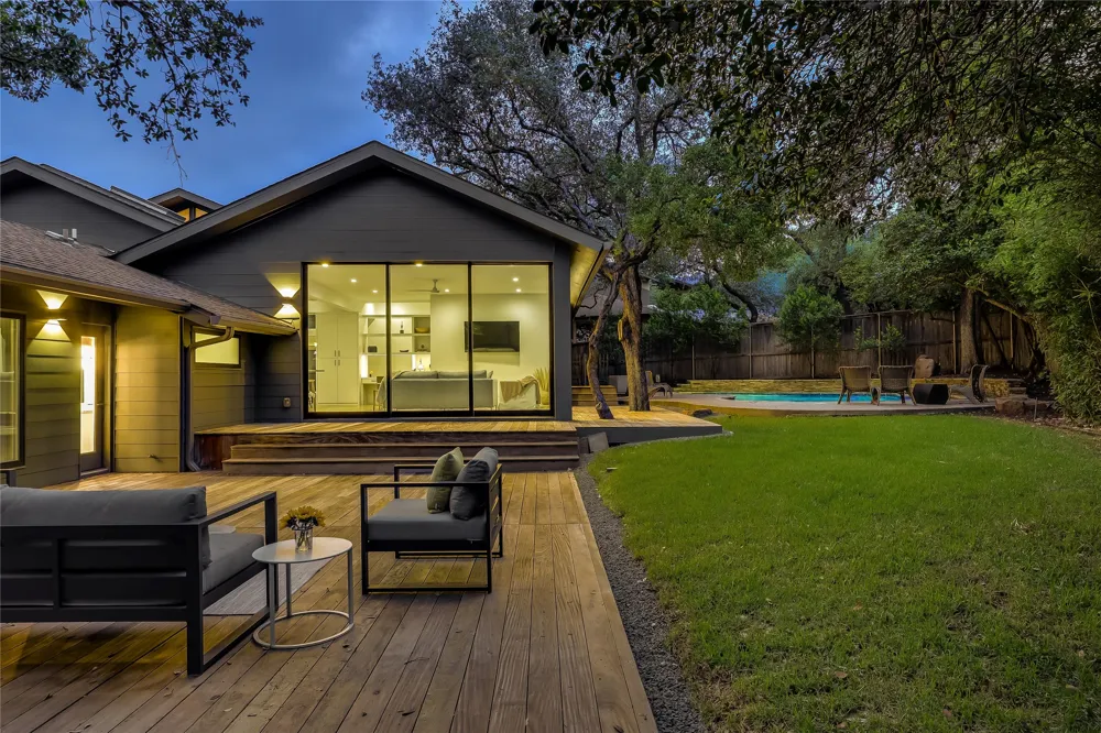 5801 Valley Circle Austin, TX 78731