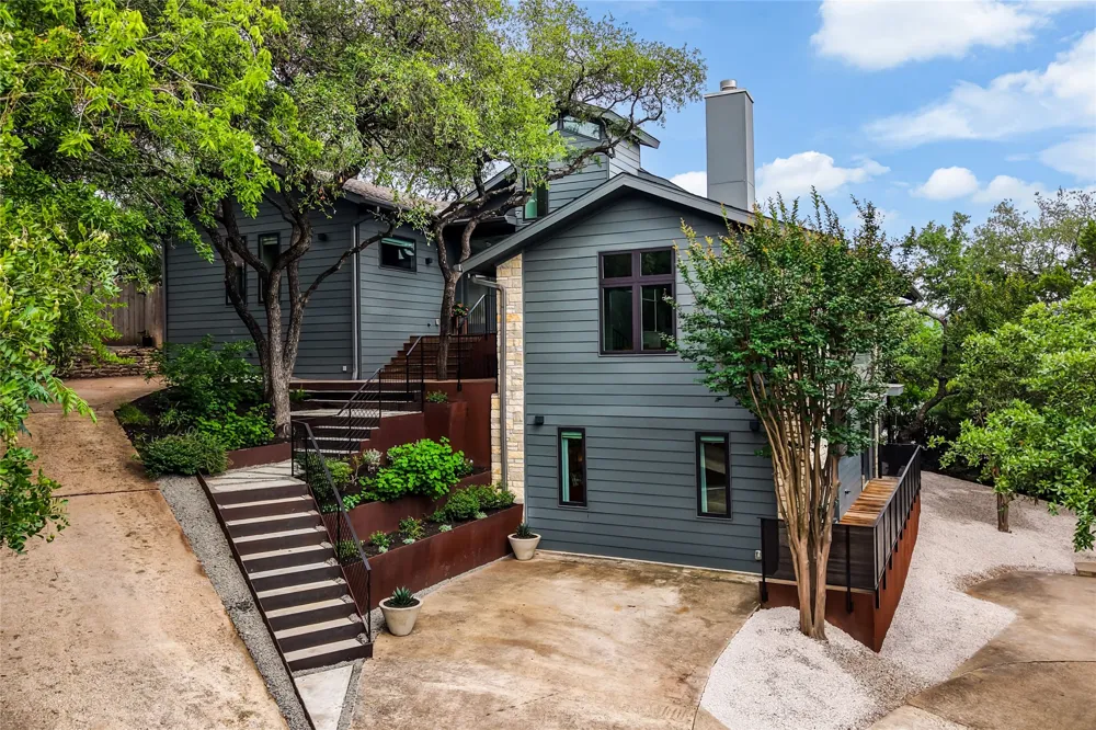 5801 Valley Circle Austin, TX 78731