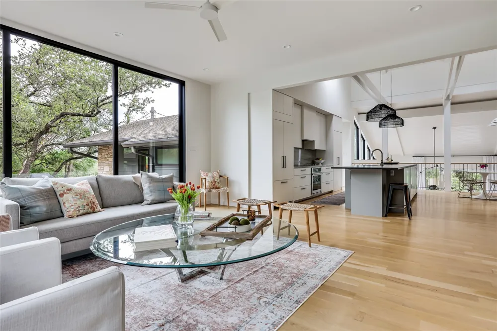 5801 Valley Circle Austin, TX 78731