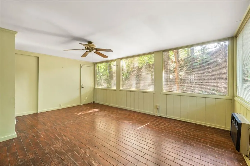22 Glenald Way Atlanta, GA 30327
