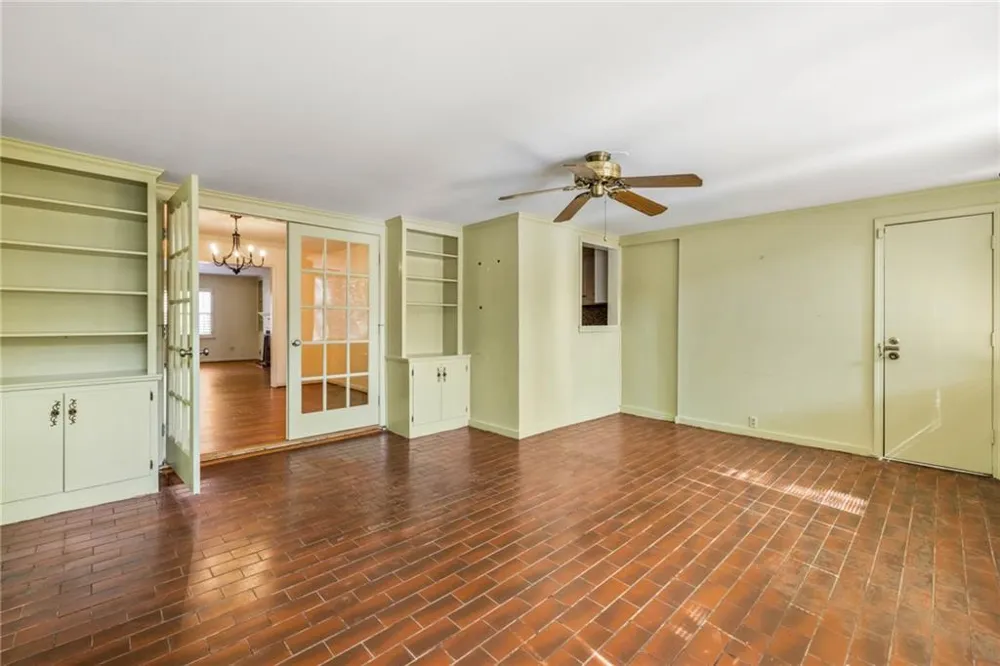 22 Glenald Way Atlanta, GA 30327