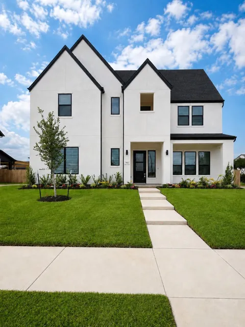 7902 Ludington