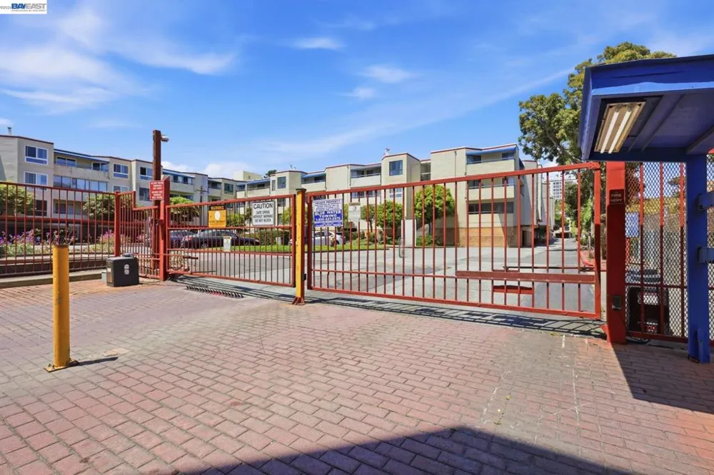1551 Southgate Ave #115 Daly City, CA 94015