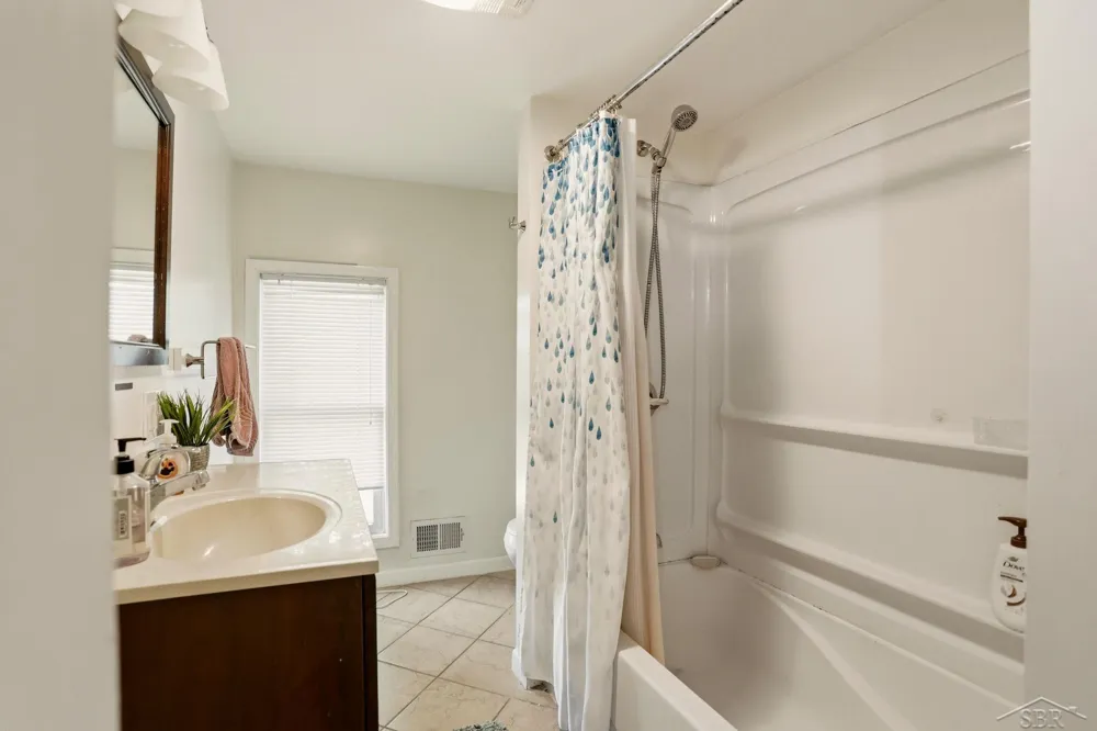3285 Kochville Road Kochville Township, MI 48604