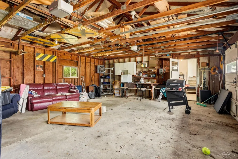 3285 Kochville Road Kochville Township, MI 48604