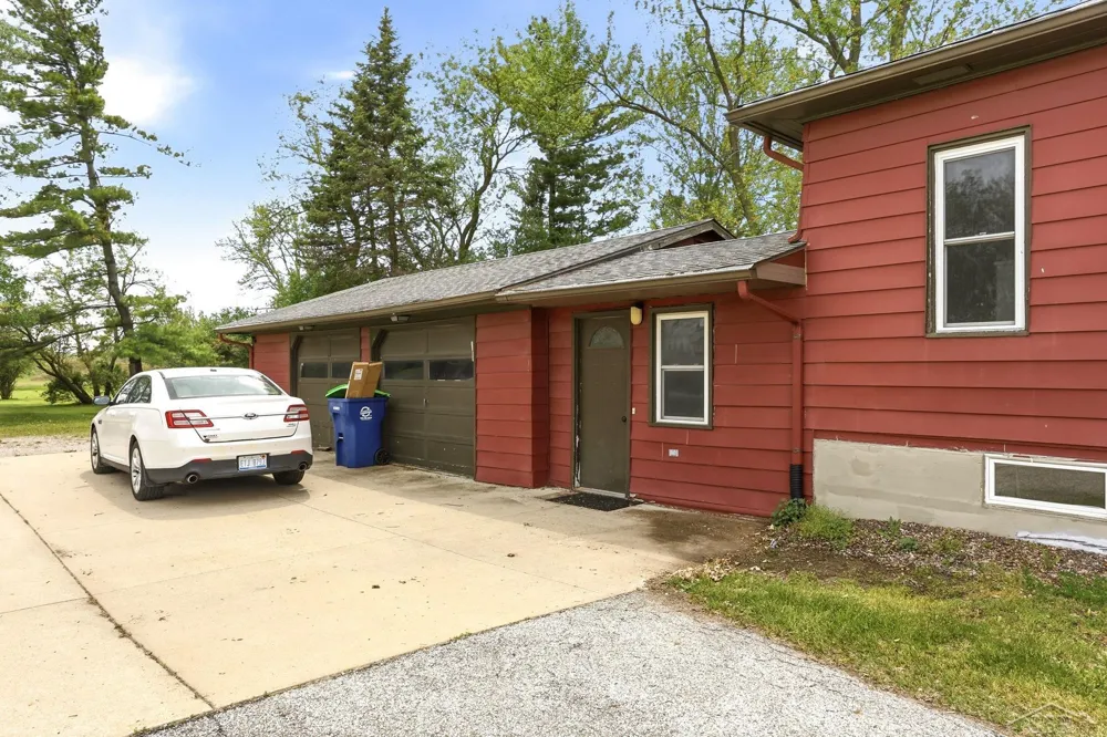 3285 Kochville Road Kochville Township, MI 48604
