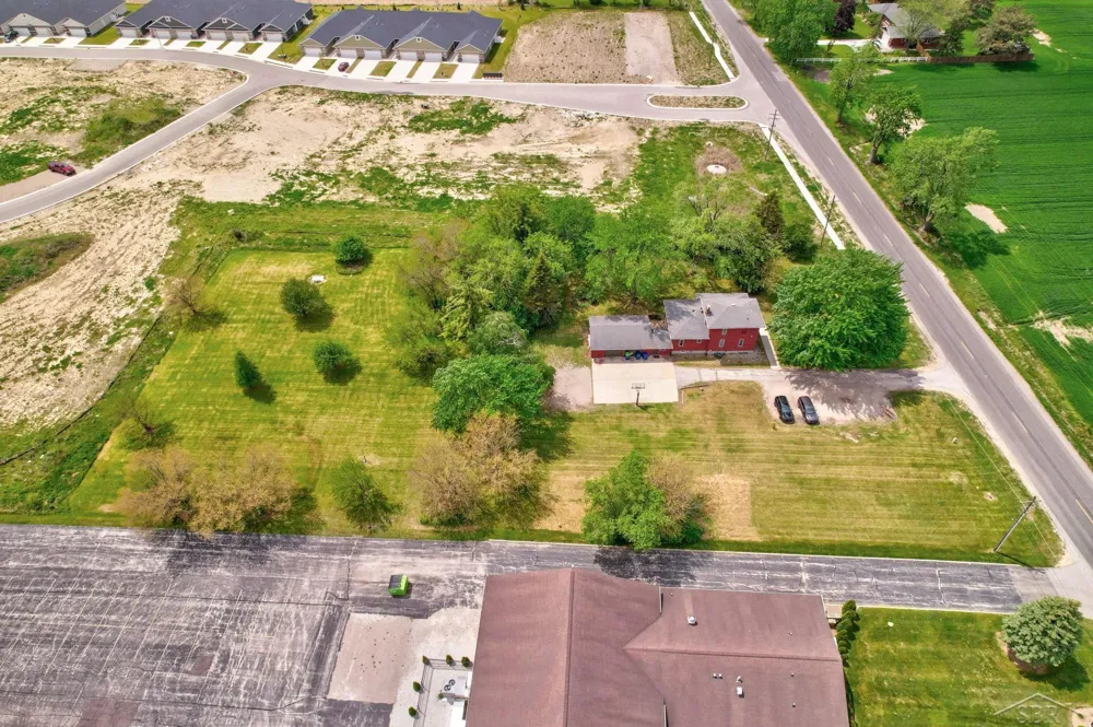 3285 Kochville Road Kochville Township, MI 48604
