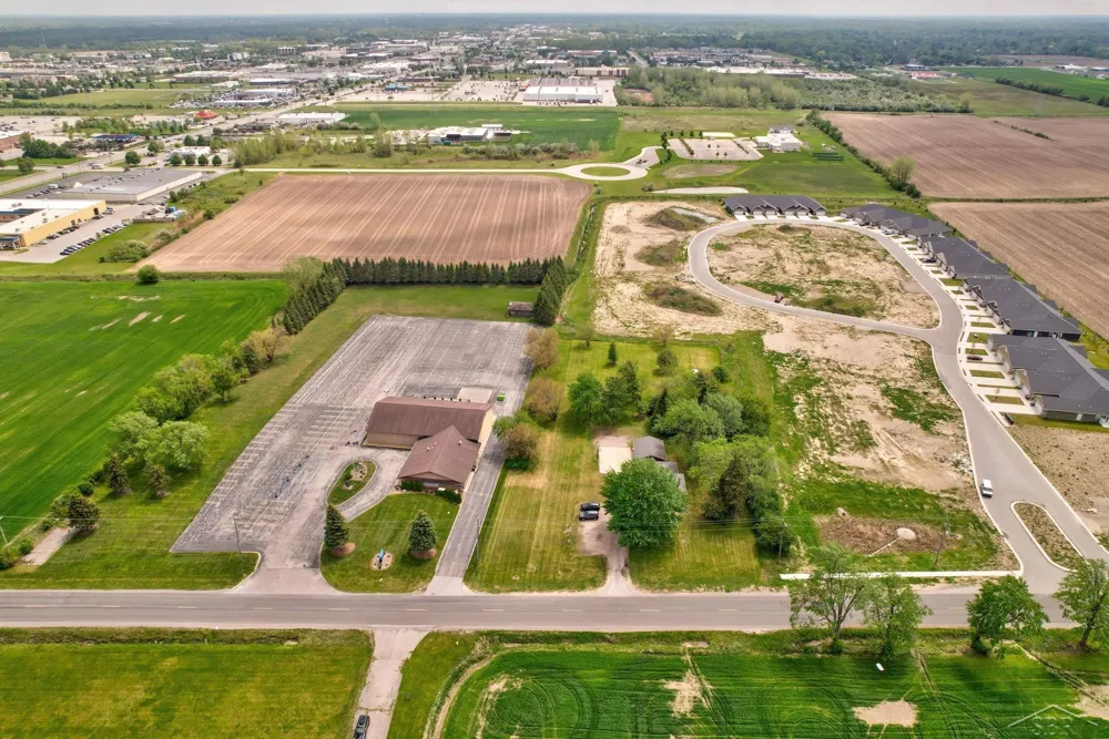 3285 Kochville Road Kochville Township, MI 48604
