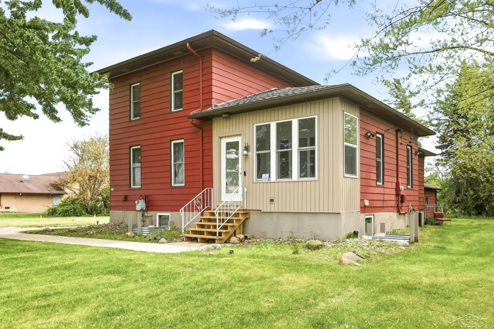 3285 Kochville Road Kochville Township, MI 48604
