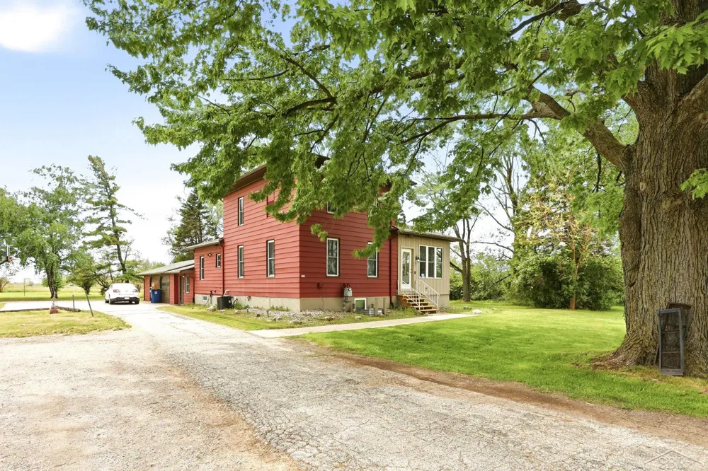 3285 Kochville Road Kochville Township, MI 48604