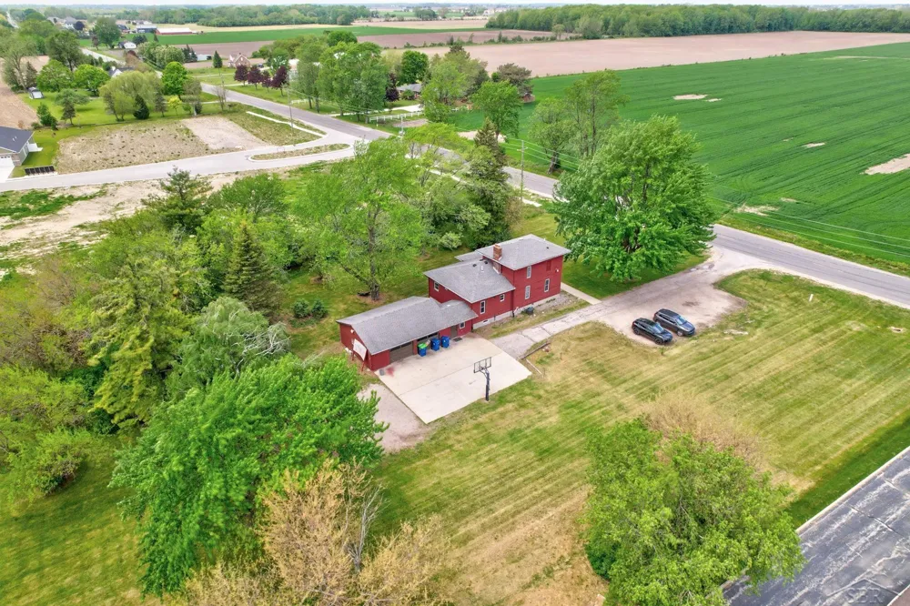 3285 Kochville Road Kochville Township, MI 48604