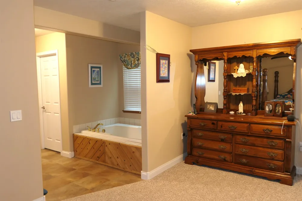 1057 Crown Point Drive Lake Isabella Village, MI 48893