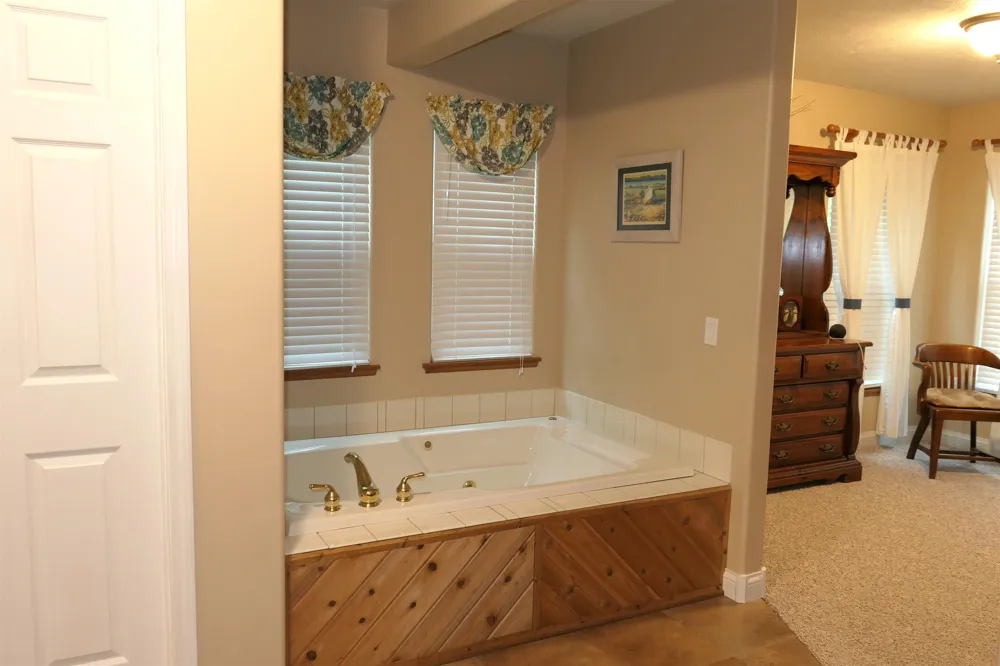 1057 Crown Point Drive Lake Isabella Village, MI 48893