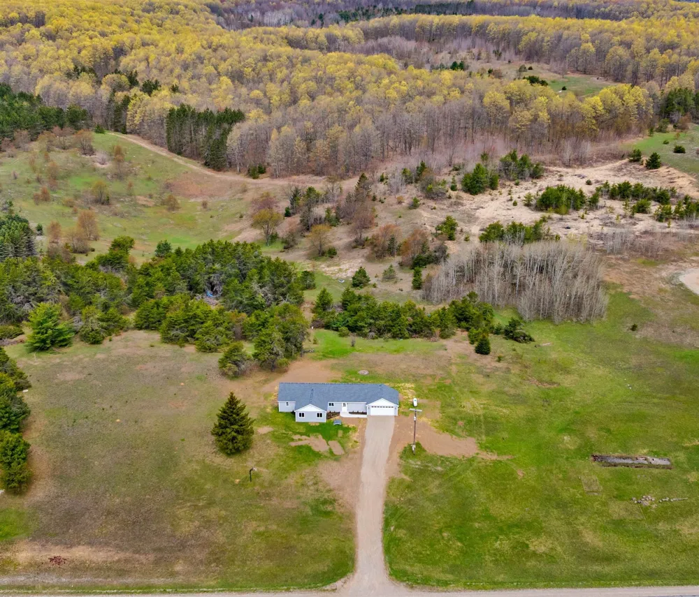 5568 S US-131 Chestonia Township, MI 49659