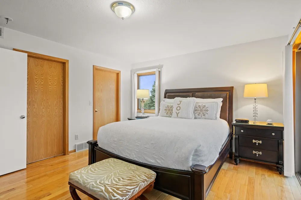 4133 Old Mission Road Peninsula Township, MI 49686