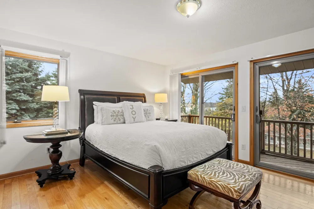 4133 Old Mission Road Peninsula Township, MI 49686