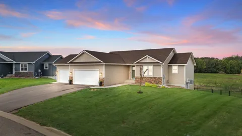 603 Grouse Way