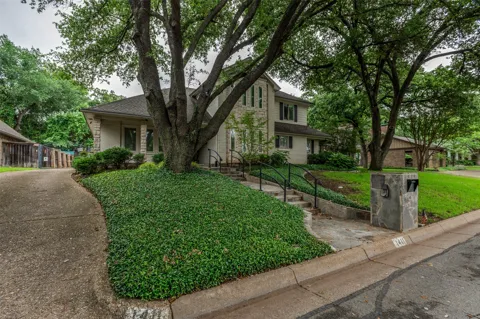 1411 Clubview Court