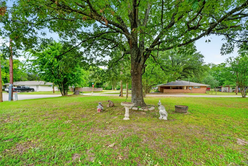 610 Crooked Creek Road Edgewood, TX 75117