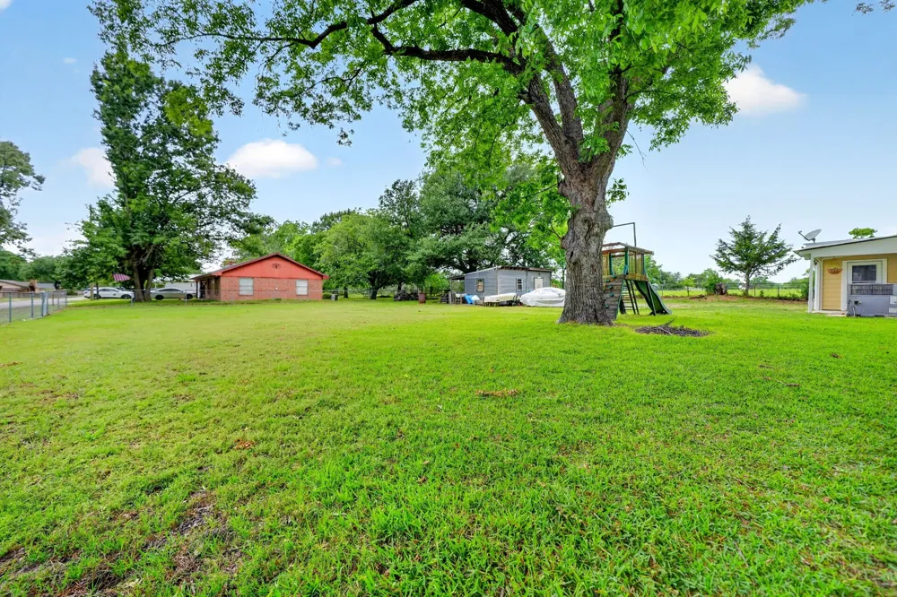 610 Crooked Creek Road Edgewood, TX 75117