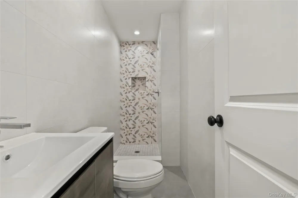 37 Ewing Avenue #202 Spring Valley, NY 10977