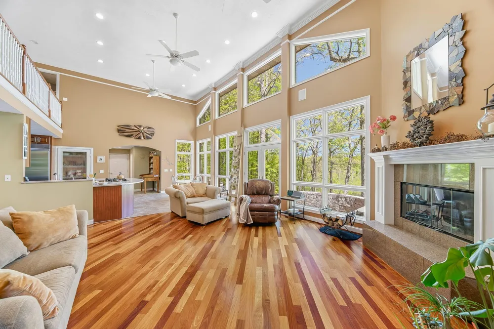 2099 E Clear Lake Road Buchanan Township, MI 49107