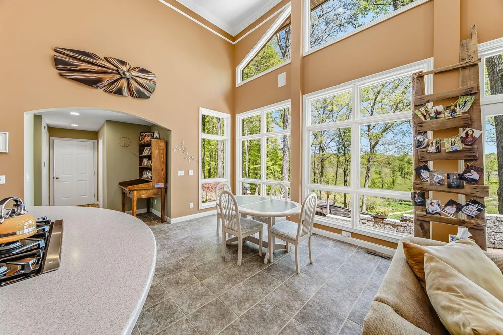 2099 E Clear Lake Road Buchanan Township, MI 49107