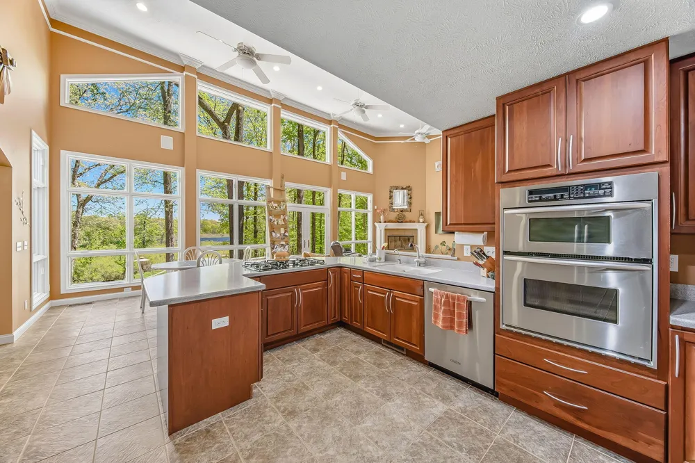 2099 E Clear Lake Road Buchanan Township, MI 49107