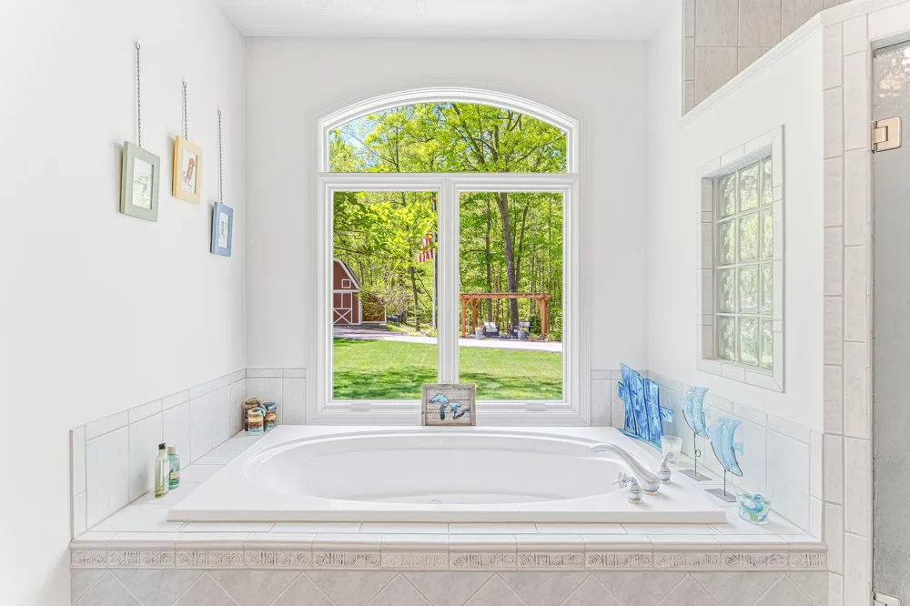 2099 E Clear Lake Road Buchanan Township, MI 49107