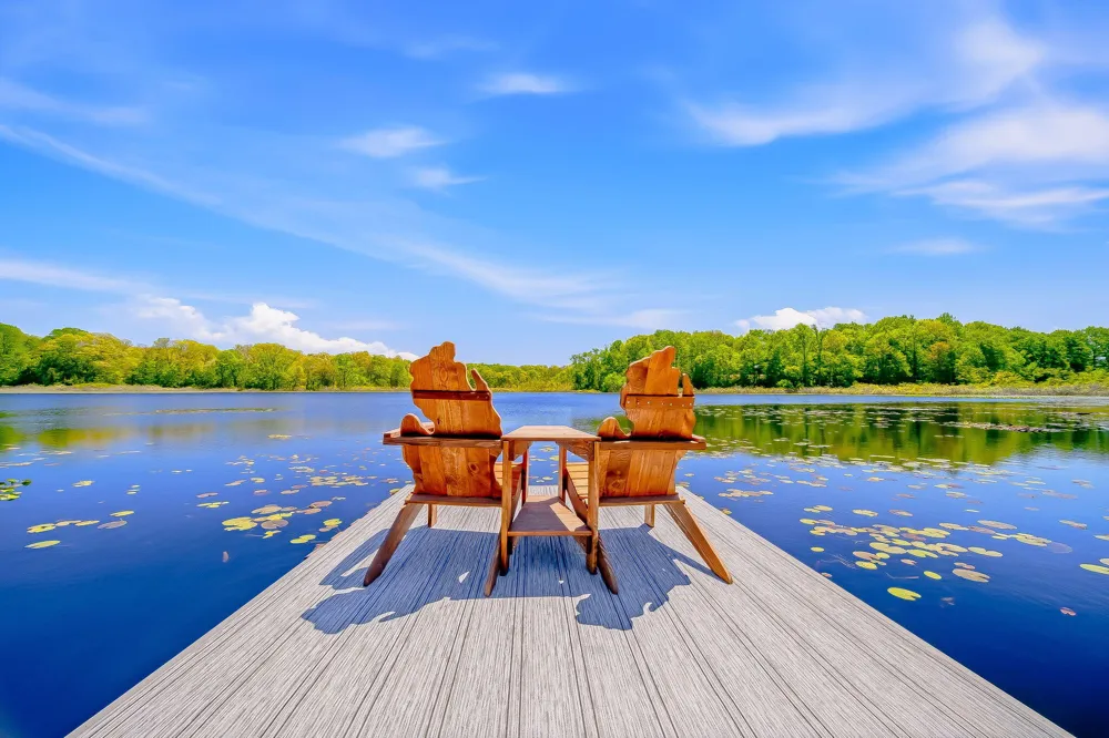 2099 E Clear Lake Road Buchanan Township, MI 49107