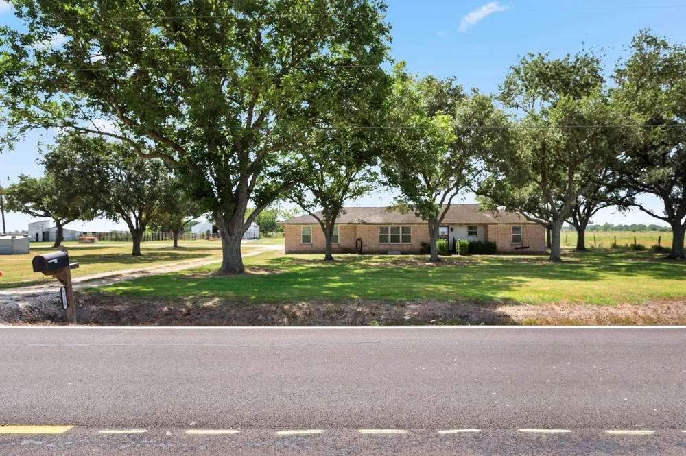 9919 Bohacek Road Beasley, TX 77417