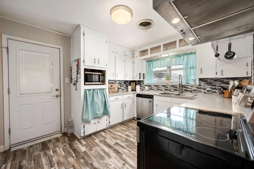 9919 Bohacek Road Beasley, TX 77417