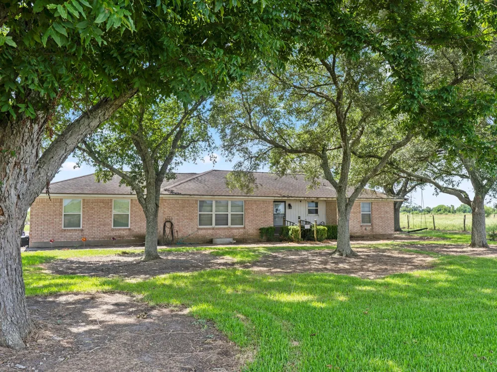 9919 Bohacek Road Beasley, TX 77417