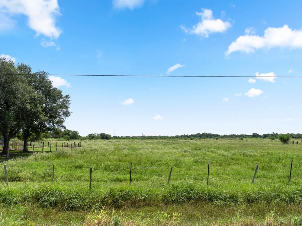9919 Bohacek Road Beasley, TX 77417