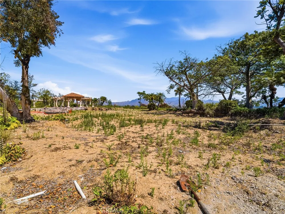 25 Encino Camarillo, CA 93010