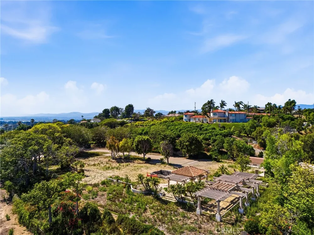 25 Encino Camarillo, CA 93010