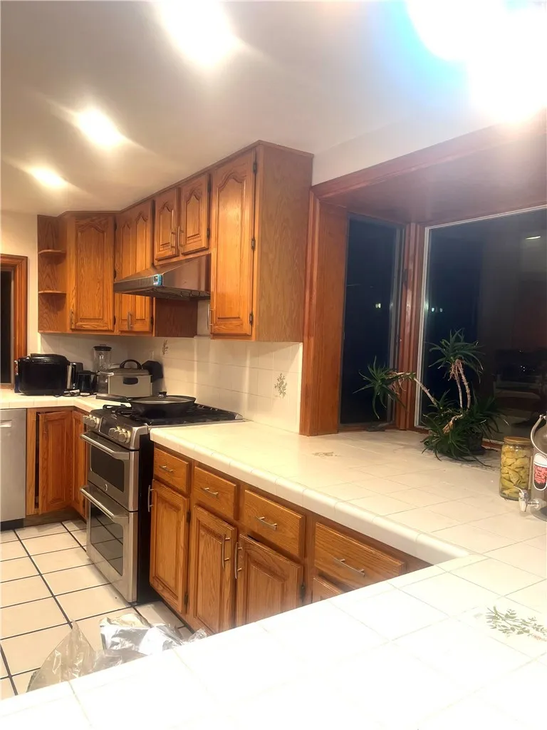 2327 Agostino Drive Rowland Heights, CA 91748