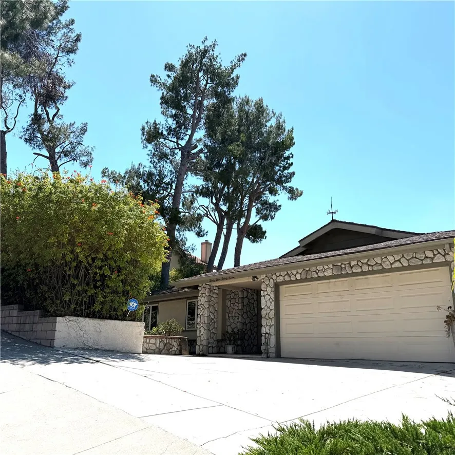 2327 Agostino Drive Rowland Heights, CA 91748